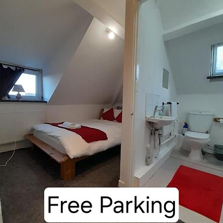 Entire Victoria Park Cardiff Apartment With Free Street Parking Bus 17 And 18 Direct To Cardiff City Centre, Fast Free Wi-Fi エクステリア 写真