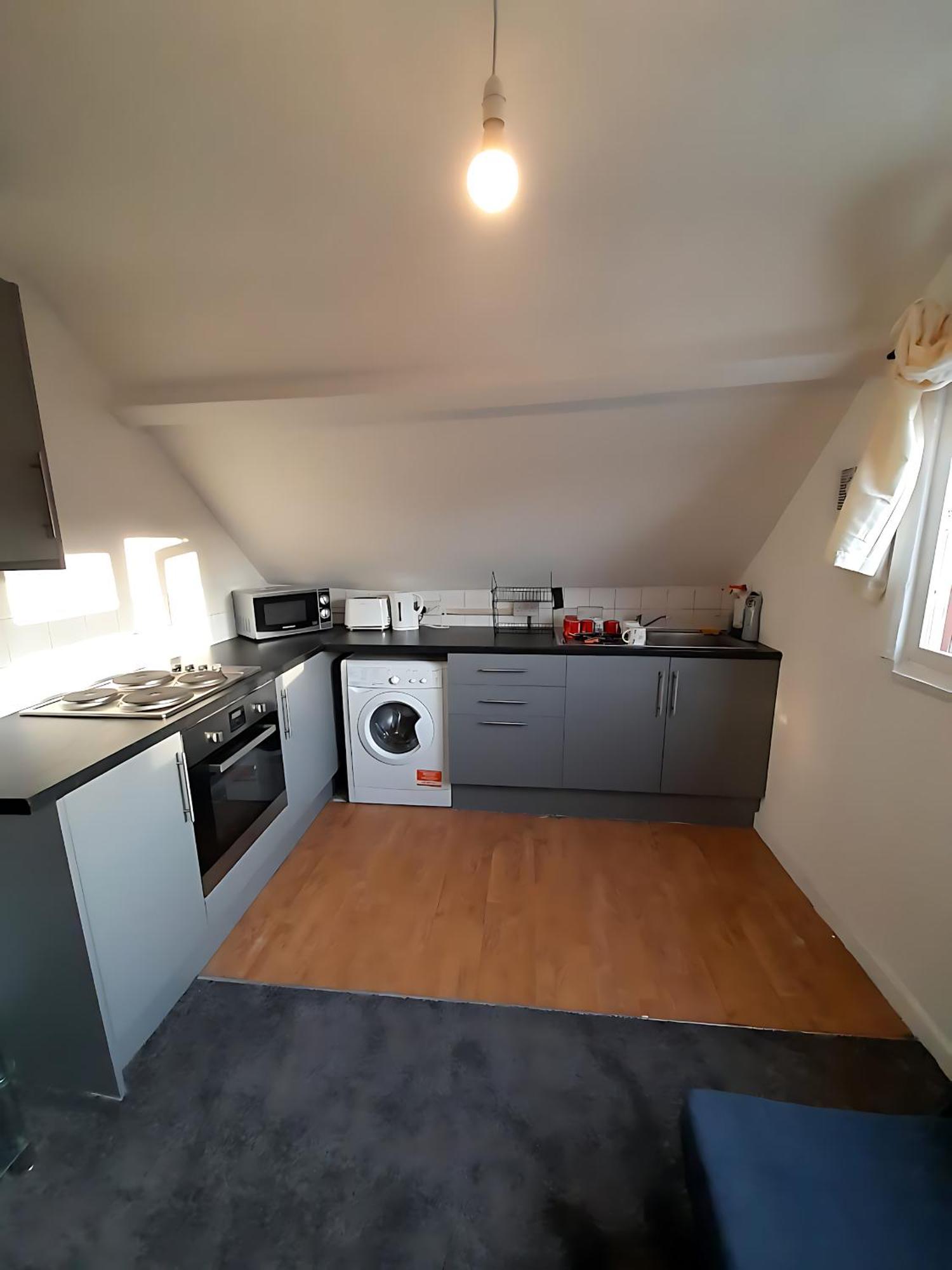 Entire Victoria Park Cardiff Apartment With Free Street Parking Bus 17 And 18 Direct To Cardiff City Centre, Fast Free Wi-Fi エクステリア 写真